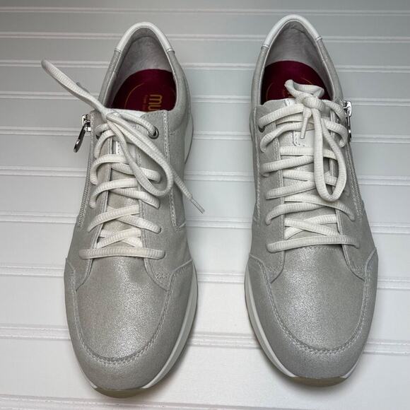 Munro Sutton Women’s 11M Grey Silver Leather Sneakers Side Zip Lace Up Comfort - Picture 4 of 15